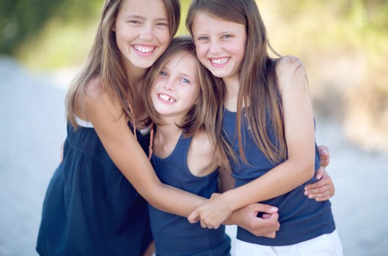 Smiles, Navy + Coral